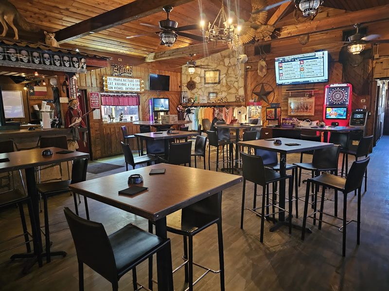 Texas D Willies Smokehouse interior